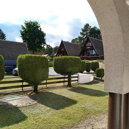 Letniskowe Kormoran Lodge *