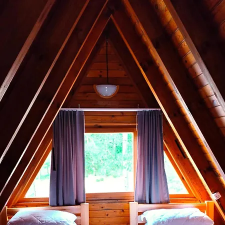 Letniskowe Kormoran Lodge *