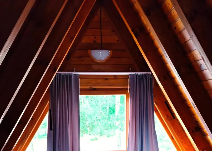 Letniskowe Kormoran Деревянный коттедж *